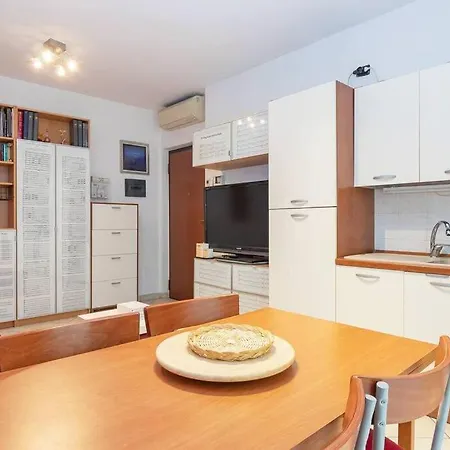 Elegante A 500 Mt Da M4 Con Wifi E Ac Milano