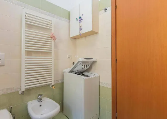 Elegante A 500 Mt Da M4 Con Wifi E Ac Appartement Milan